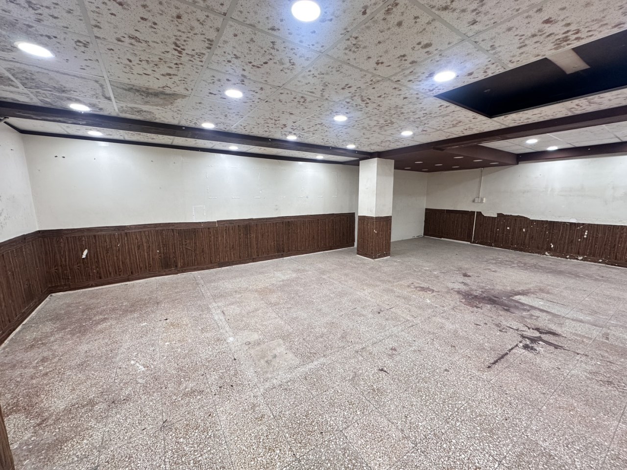 八德路三B1商用店面